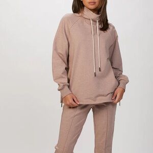 NWOT VARLEY Atlas Sweatshirt in Ash Rose